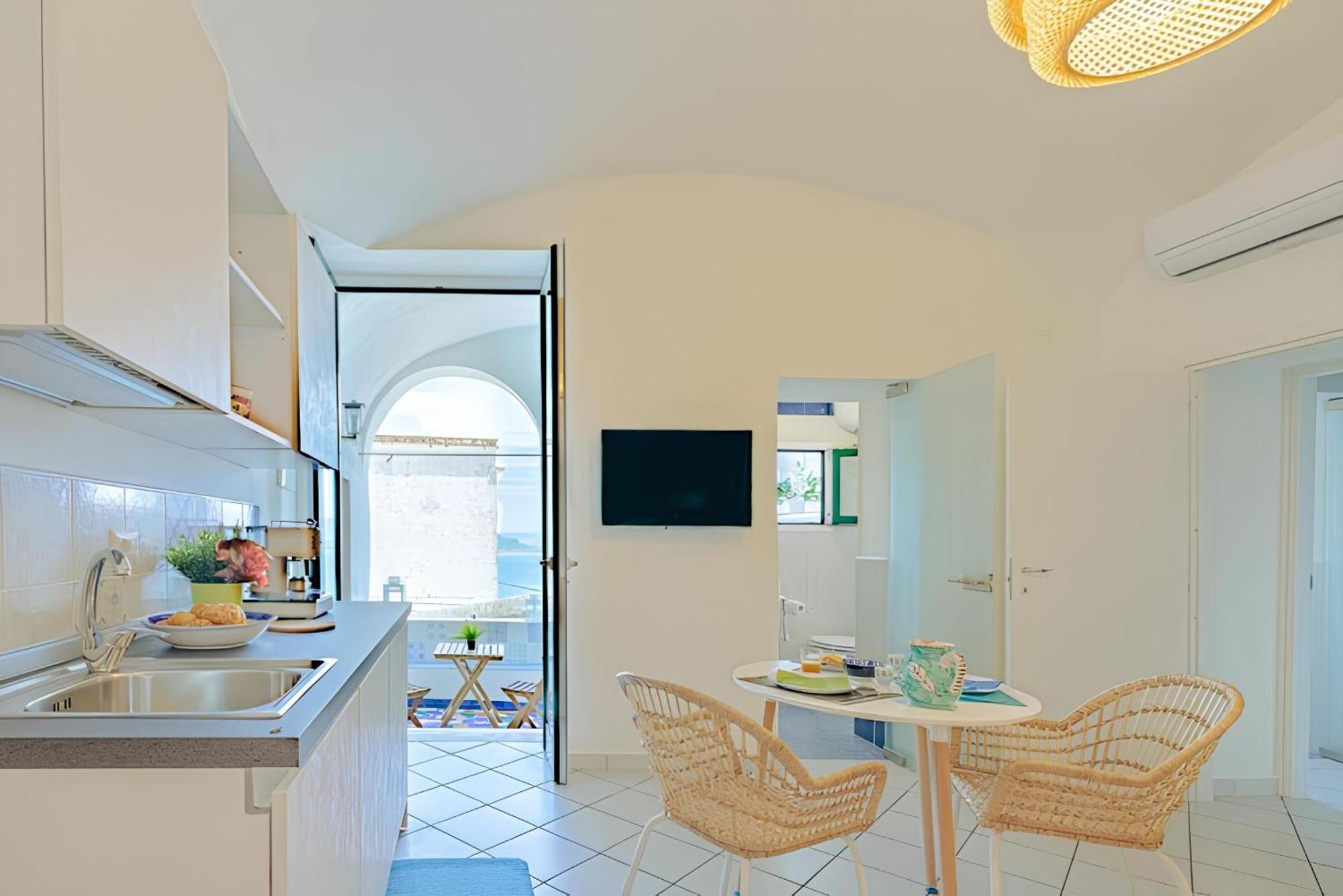 Raito Guest House - Amalfi Coast Vietri Exterior foto